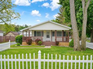 2105 Carlton Blvd, Jackson, MI 49203