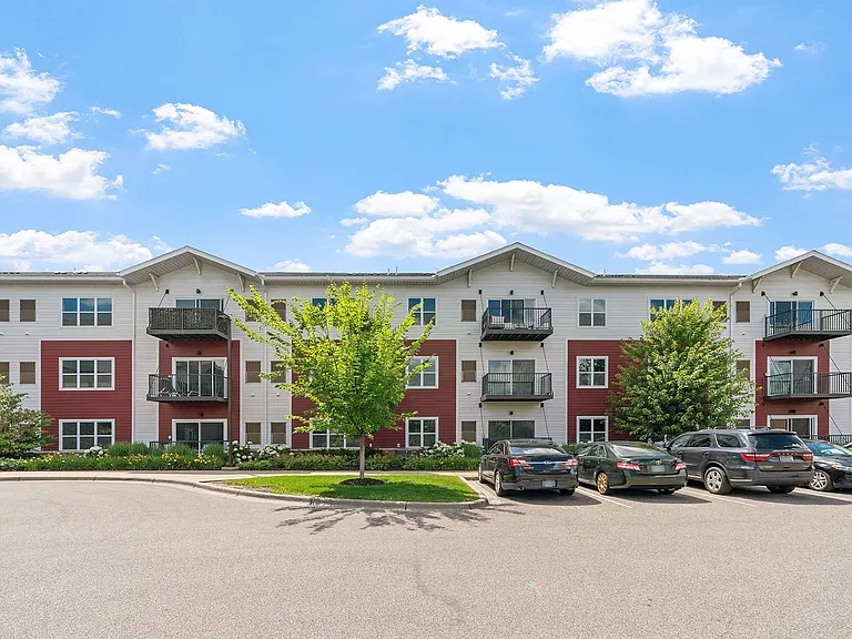 The Chamberlain Apartments — Photo 52