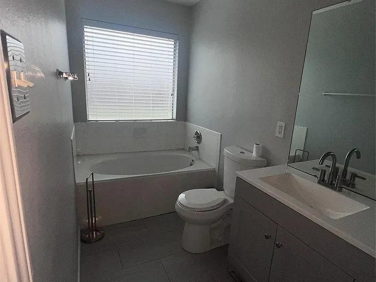 15327 Summerlyn Point Ln — Photo 27
