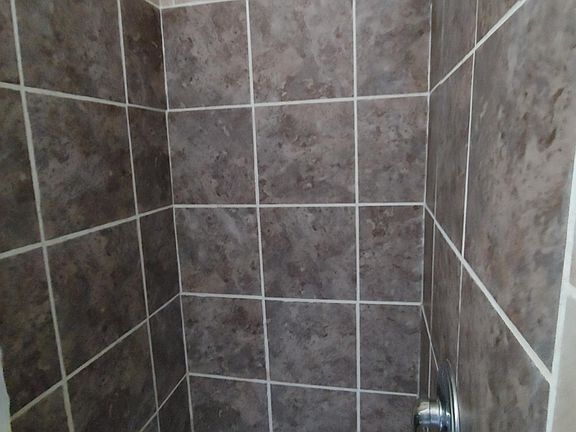 4th image of 318 N Royal Ave #5