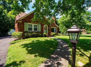 206 Ring Rd, Bellewood, KY 40207