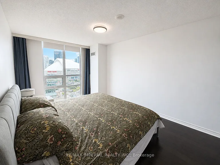 25 Lower Simcoe St #Penthouse 15 — Photo 14