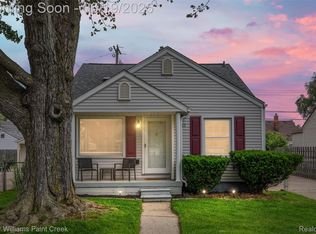 2117 Mapledale St, Ferndale, MI 48220