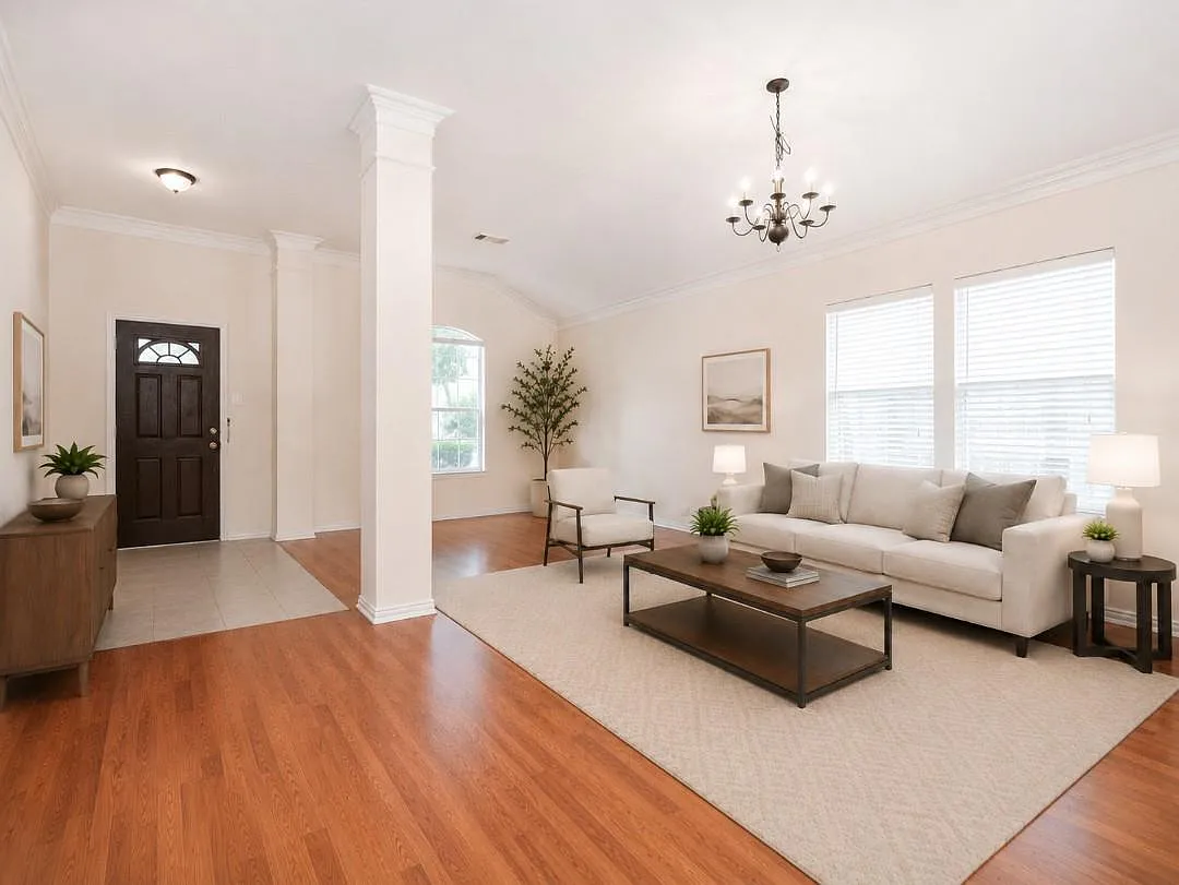3 bed, 2.0 bath, 2140 sqft, $2,100 — Photo 3