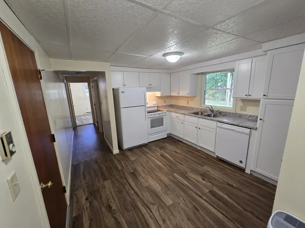 Cressey's Apartments, 229 Flaggy Meadow Rd #5B, Gorham, ME 04038