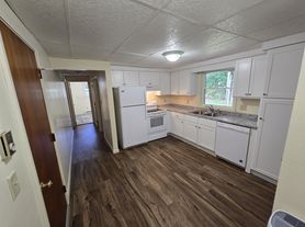 Cressey's Apartments