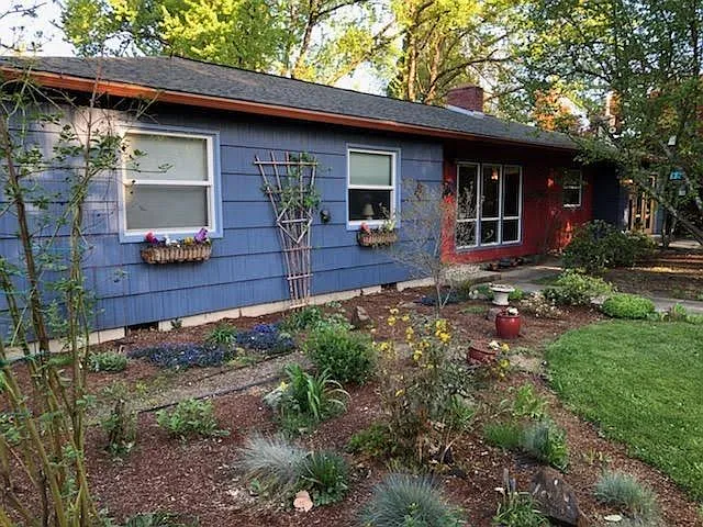 408 Ardmore Ave photo 1