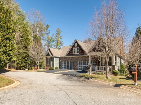 19 N Kaufman Stone Way, Biltmore Lake, NC 28715