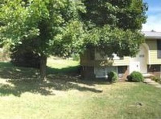 2735 Tremont St, Dover, OH 44622
