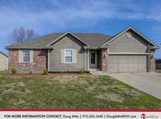 804 SW Nelson Dr, Grain Valley, MO 64029
