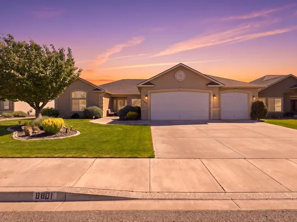 8801 W Clearwater Pl, Kennewick, WA 99336