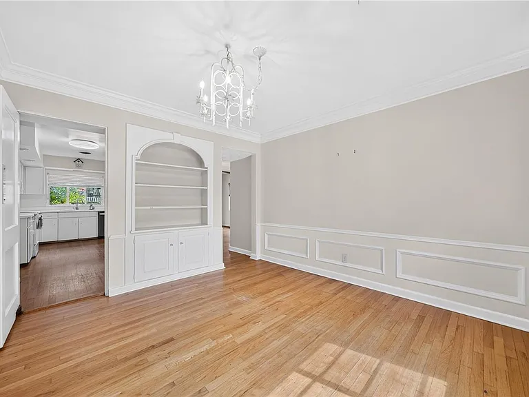 2406 Shoreham Rd — Photo 13