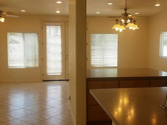 4th image of 13992 Sparren Ave