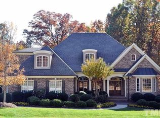4909 Oakwealth Dr, Fuquay Varina, NC 27526