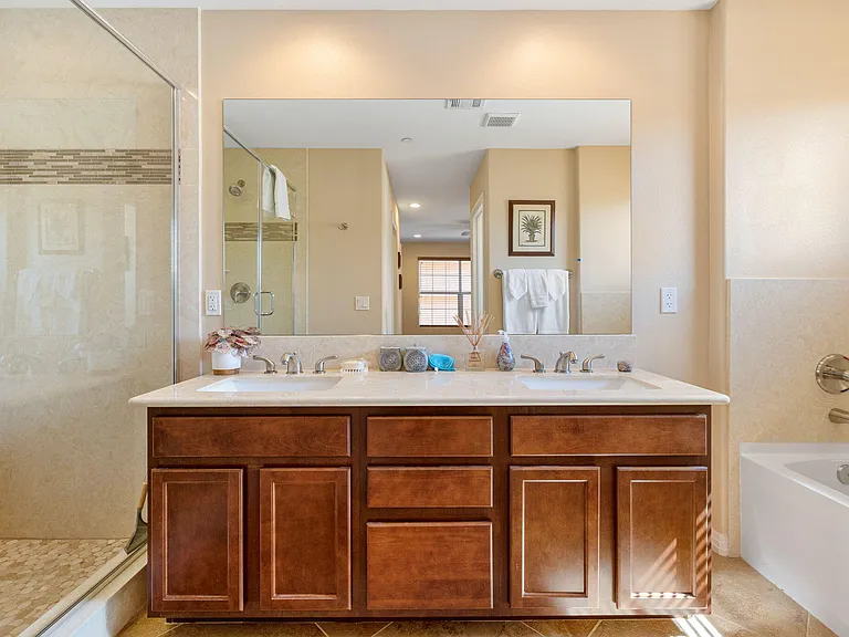 52050 Rosewood Ln #52050 — Photo 13