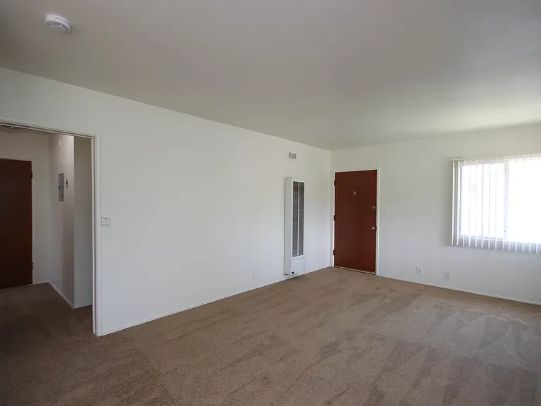 116 N Huntington Dr #C — Photo 5