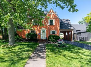 82 Doncaster Rd, Buffalo, NY 14217