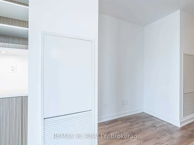 20 Edward St #717 — Photo 12