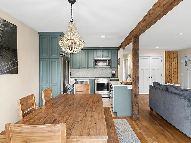1746 Montauk Hwy — Photo 6