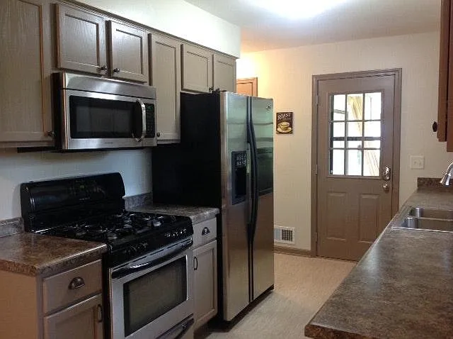 14892 Chorley Ave — Photo 6
