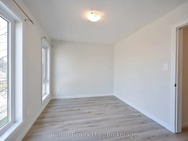 720 Grey St #58 — Photo 24