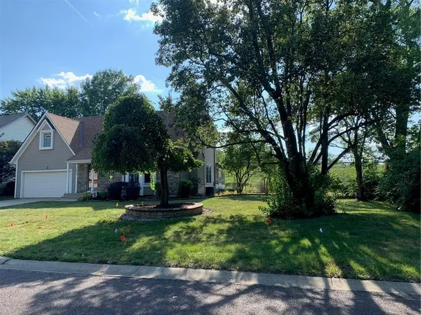 15410 Robinson St, Overland Park, KS 66223
