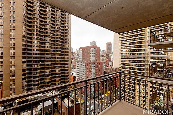 Rented by Mirador Real Estate | media 23