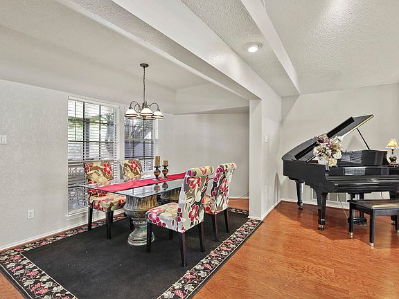 4th image of 1740 Airpark Ln