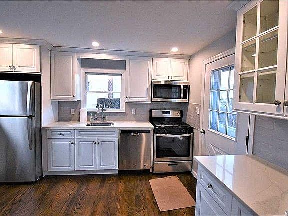 2nd image of 71087 Cornwell Ave