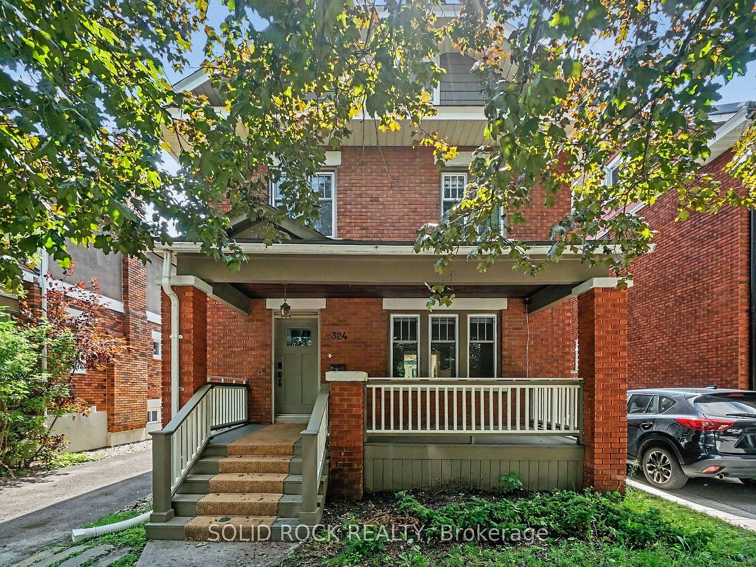 4 bed, $6,000 — Photo 1