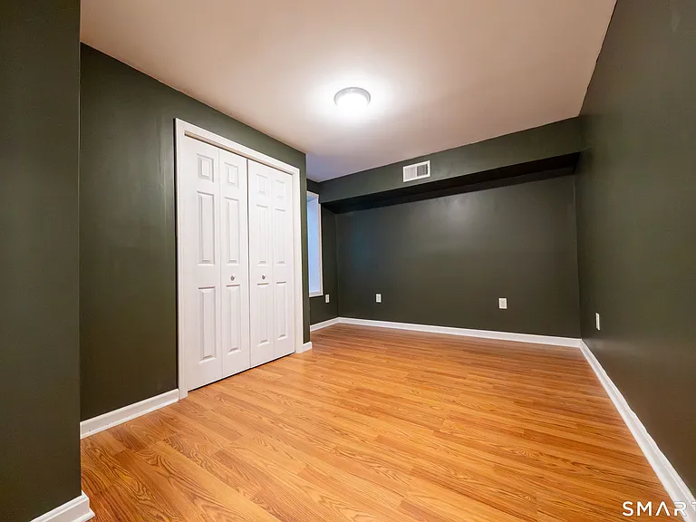9 Englewood Ave #C — Photo 6