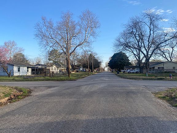 4th image of 217 N 7th Ave