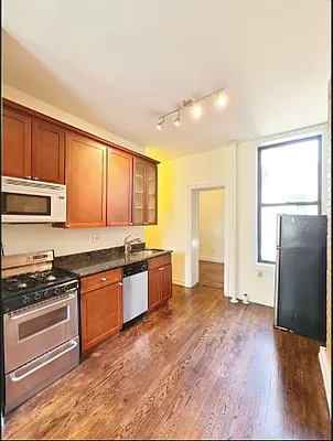 Rented by Nest Seekers International | media 10
