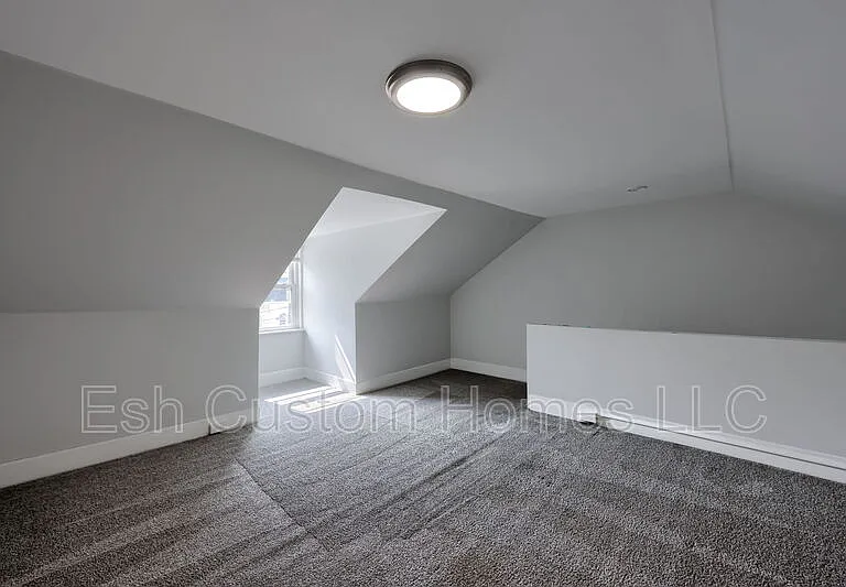 611 S Prince St — Photo 40