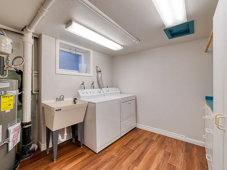 2602 50th Ave SW — Photo 14