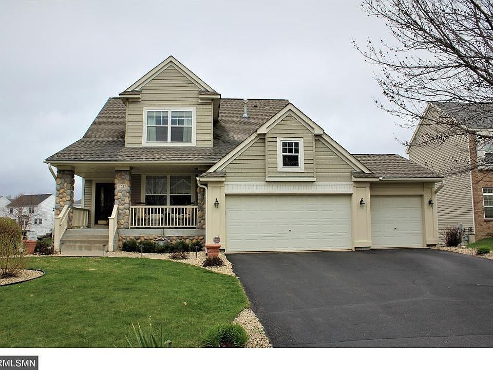 1st image of 11212 Nassau Cir NE
