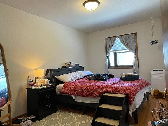3rd image of 2208 Lexington Ave N #12A