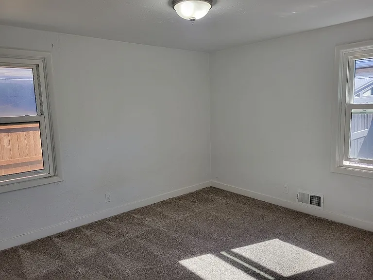 775 Gerth Ave NW — Photo 5