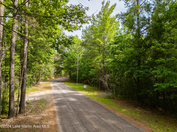 Lester Rd, Dadeville, AL 36853