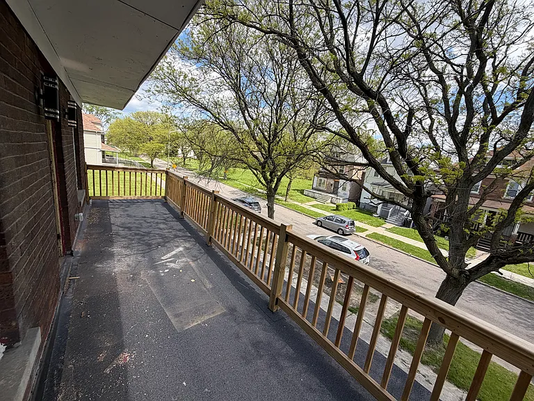 3284 Northwestern St #2 — Photo 34