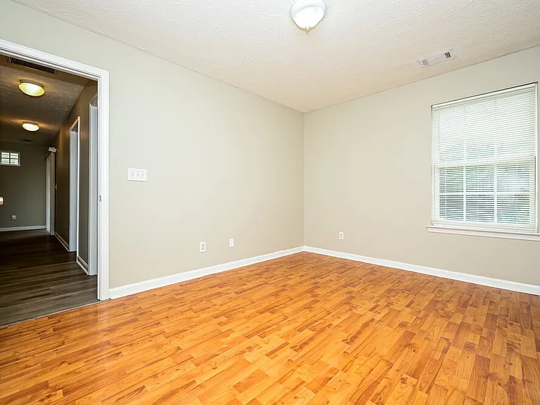 145 Meadowridge Dr — Photo 12