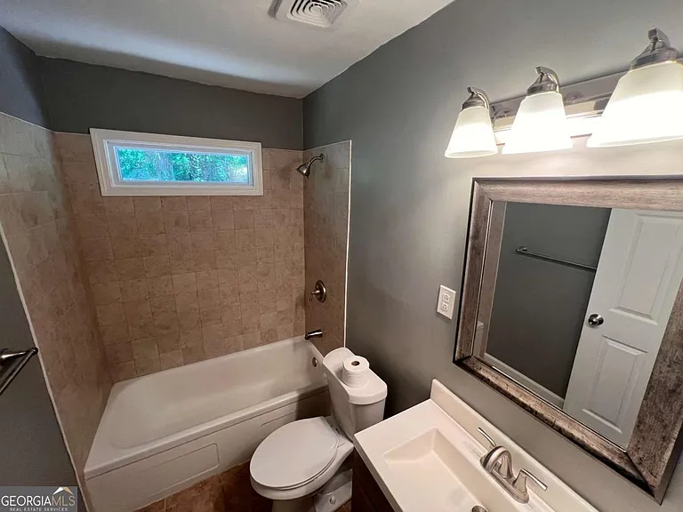 1947 Kenwood Pl SE — Photo 11