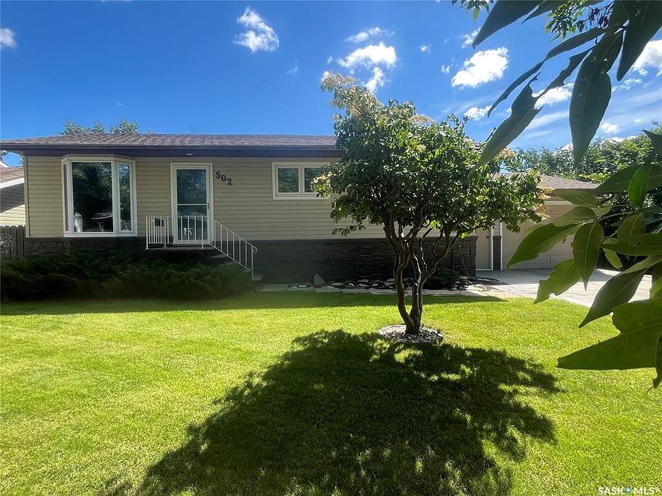 1st image of 502 Young STREET