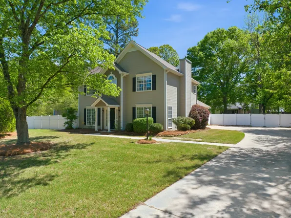 2547 Bridlewood Dr, Helena, AL 35080