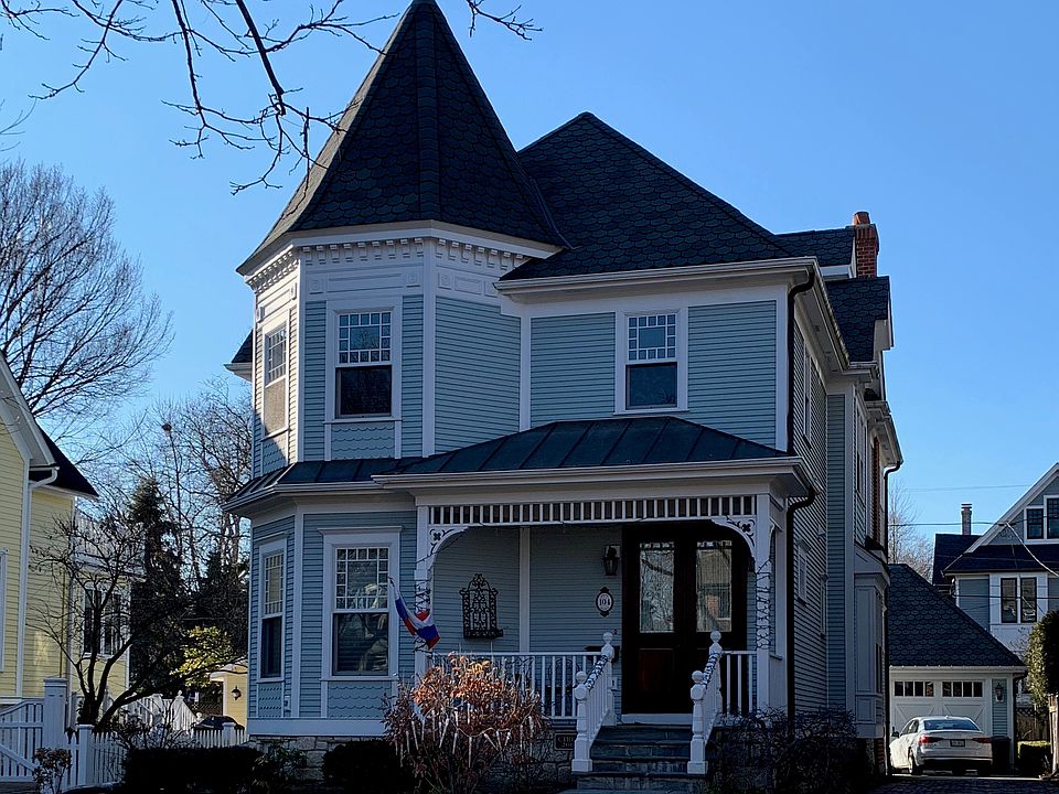 1st image of 104 S Waiola Ave