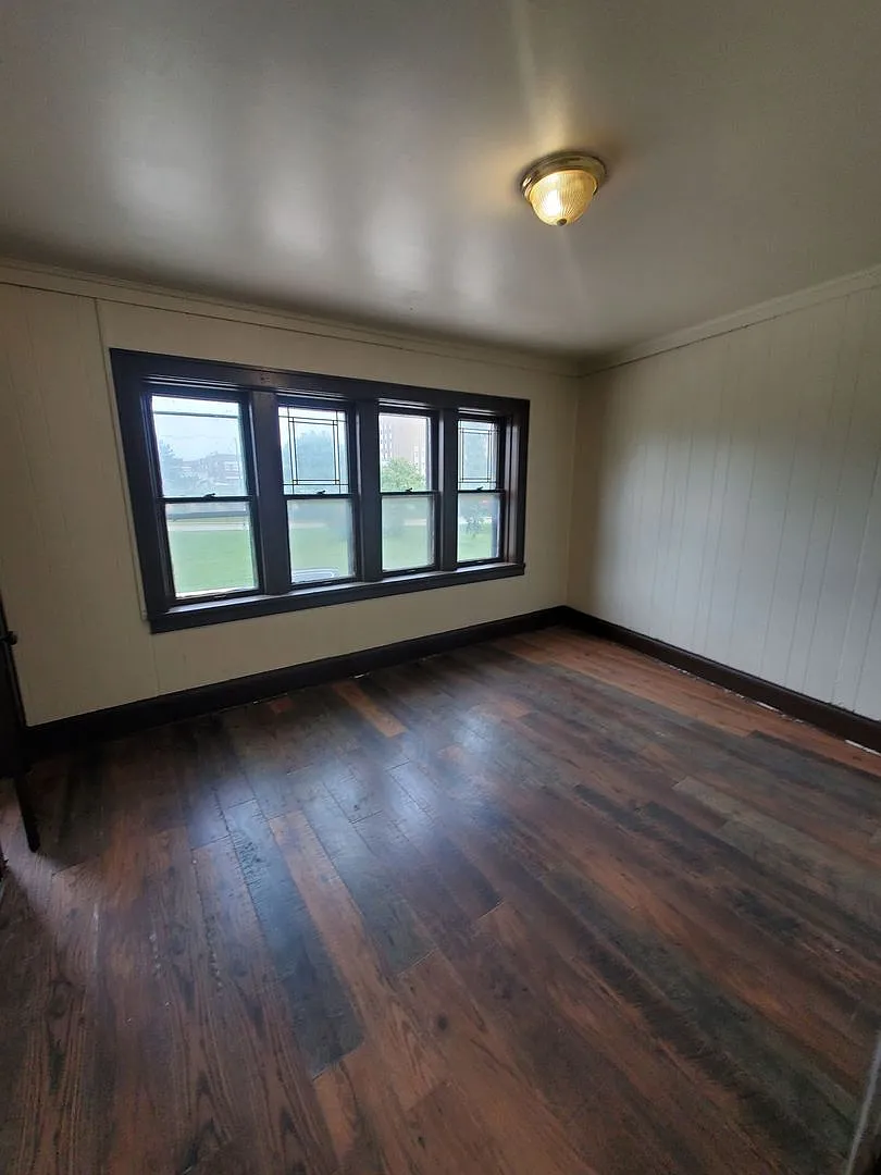 5101-5105 W. National Ave - 9 Unit — Photo 1