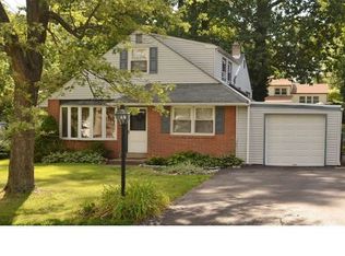 164 Sleighride Rd, Willow Grove, PA 19090