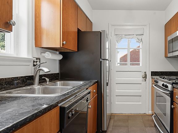 3rd image of 2018 21st St N