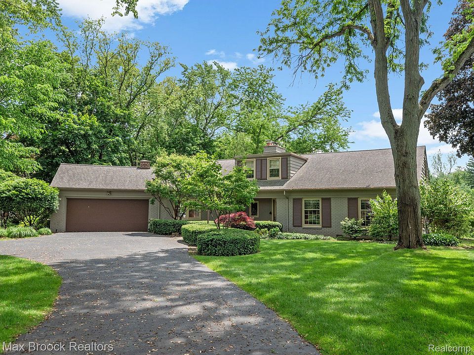 1st image of 25635 River Dr