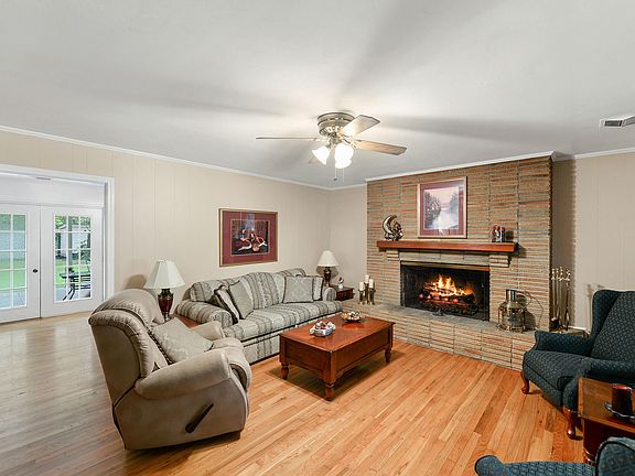 5th image of 1708 Cahill Dr